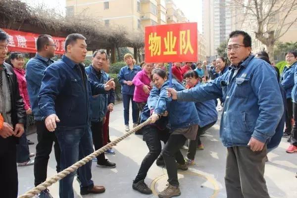 龍鋼集團(tuán)各基層女工委開(kāi)展系列活動(dòng)慶祝三八婦女節(jié)