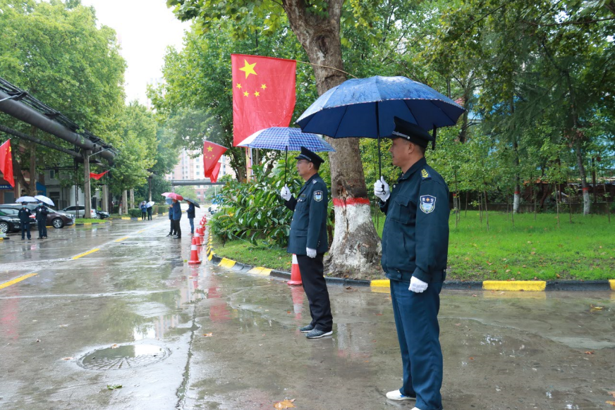 創(chuàng)新發(fā)展理念 西鋼紅光公司狠抓自身建設(shè)奮起直追創(chuàng)佳績